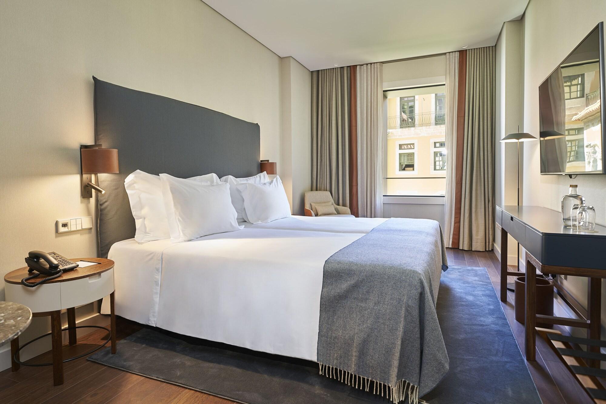 Hotel Portobay Flores Oporto
